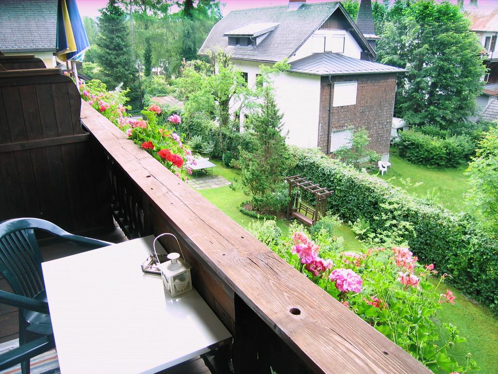 Gaestehaus Sonnenwinkel - Villa Roesler Saint Wolfgang Rum bild