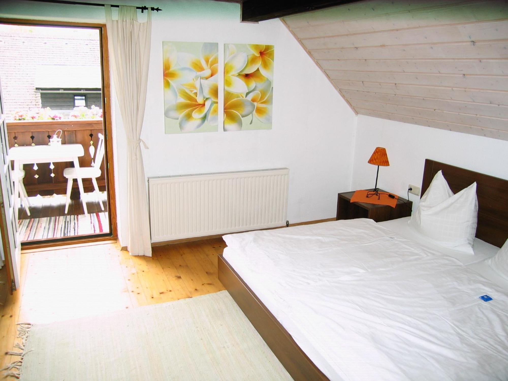 Gaestehaus Sonnenwinkel - Villa Roesler Saint Wolfgang Rum bild